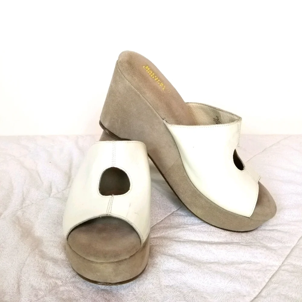 Natural Comfort white leather wide band platform sandals circle cutout detail 10